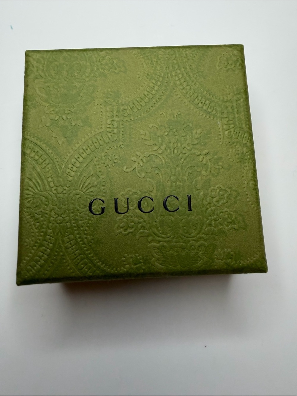 Luxury Box and Dust bag with Beauty items - Picture 3 of 6